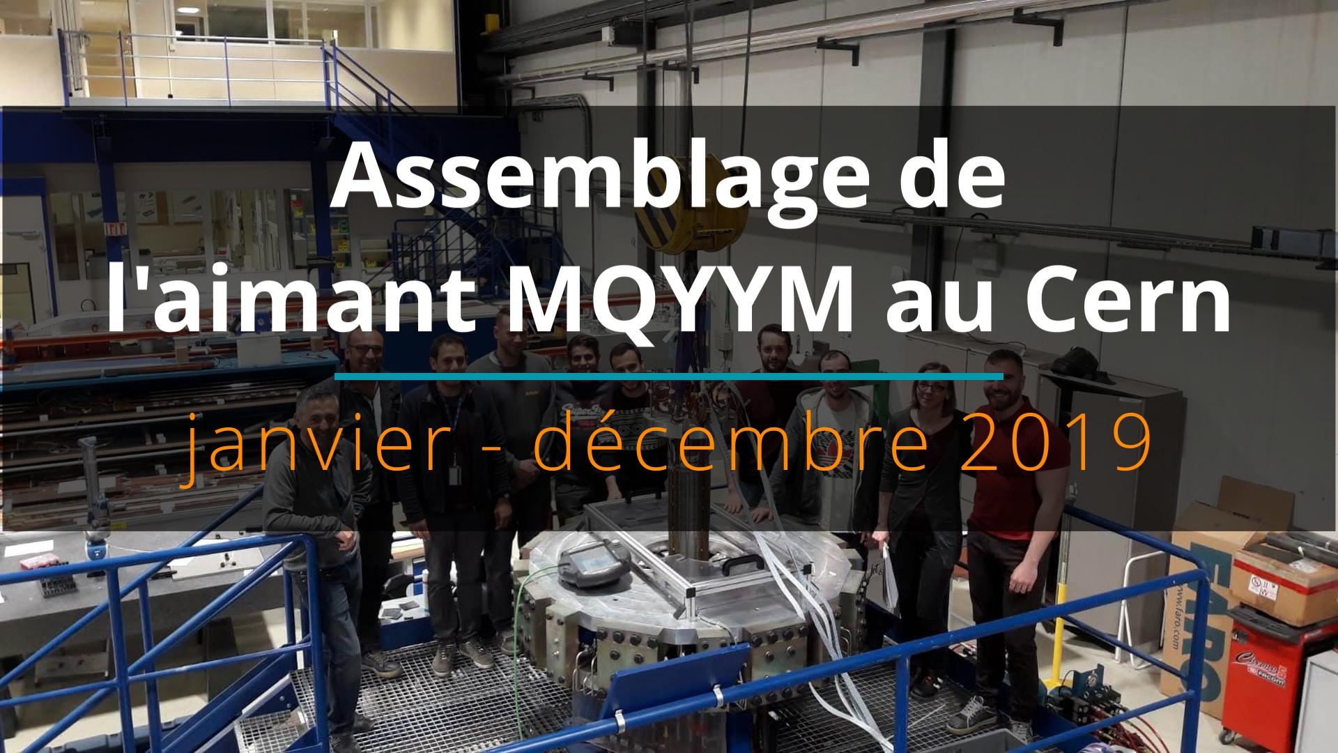 Assemblage de l'aimant MQYYM au Cern